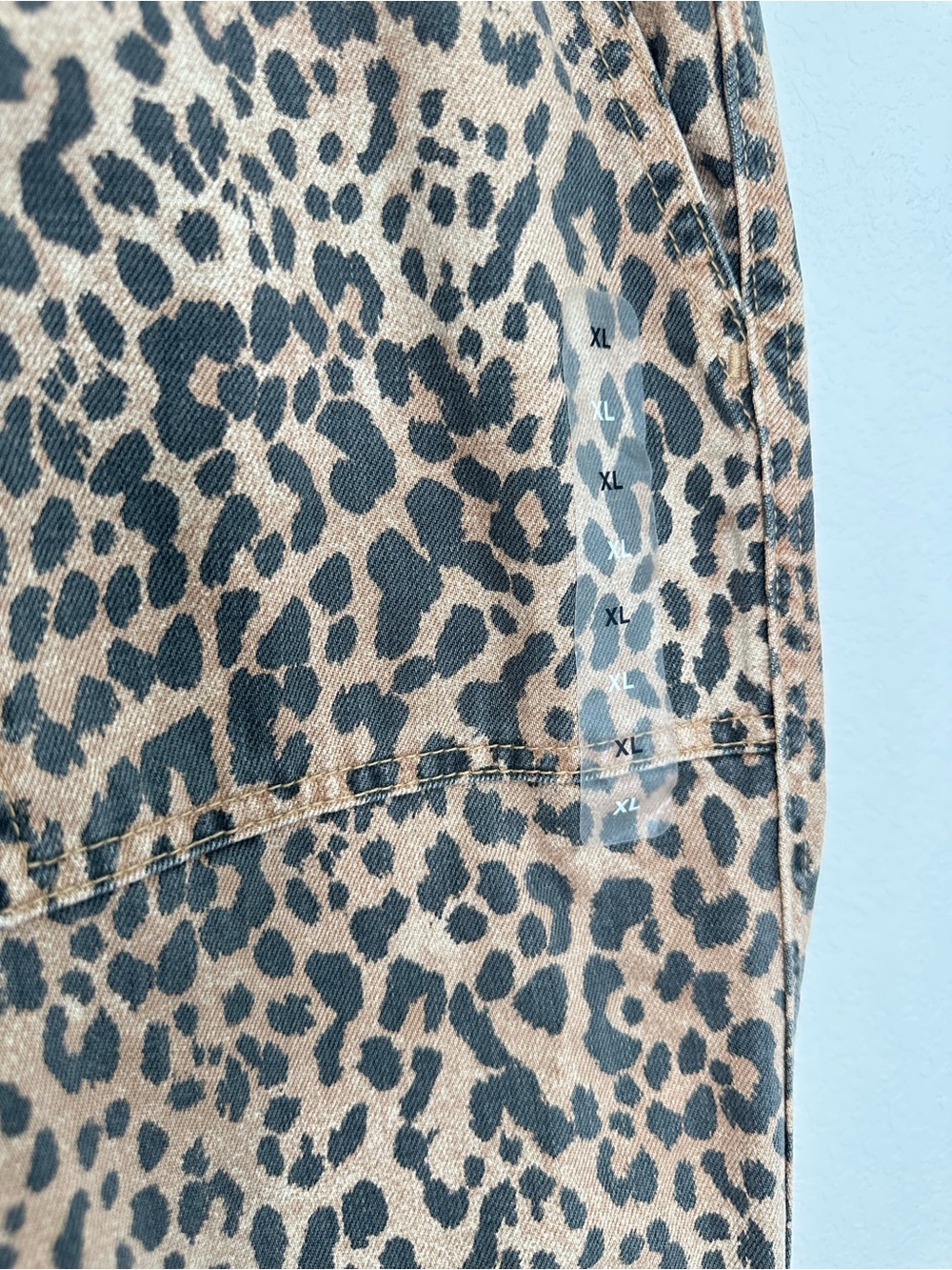 Gap Denim Pull-On Barrel Pants Leopard Print Cropped XL NWOT NWT 100% Cotton - Picture 2 of 10